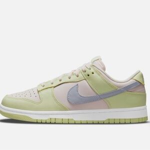 Nike Women's Green and Pink Sneakers